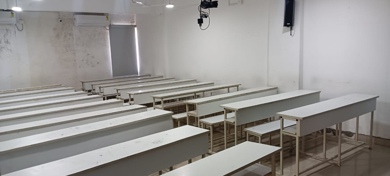 Commercial Office space in Lalpur
