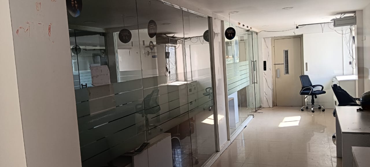 Commercial Office space in Lalpur