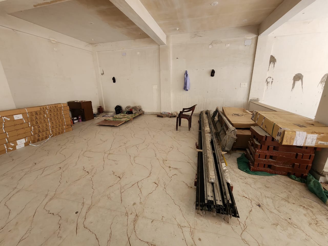 Commercial space , upper bazar