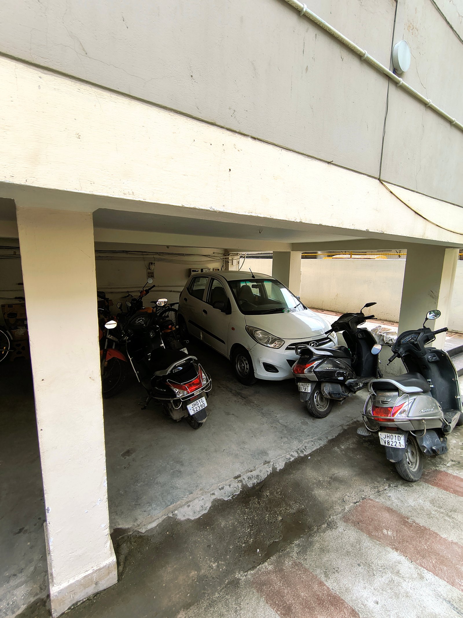 3BHK in Upper bazar