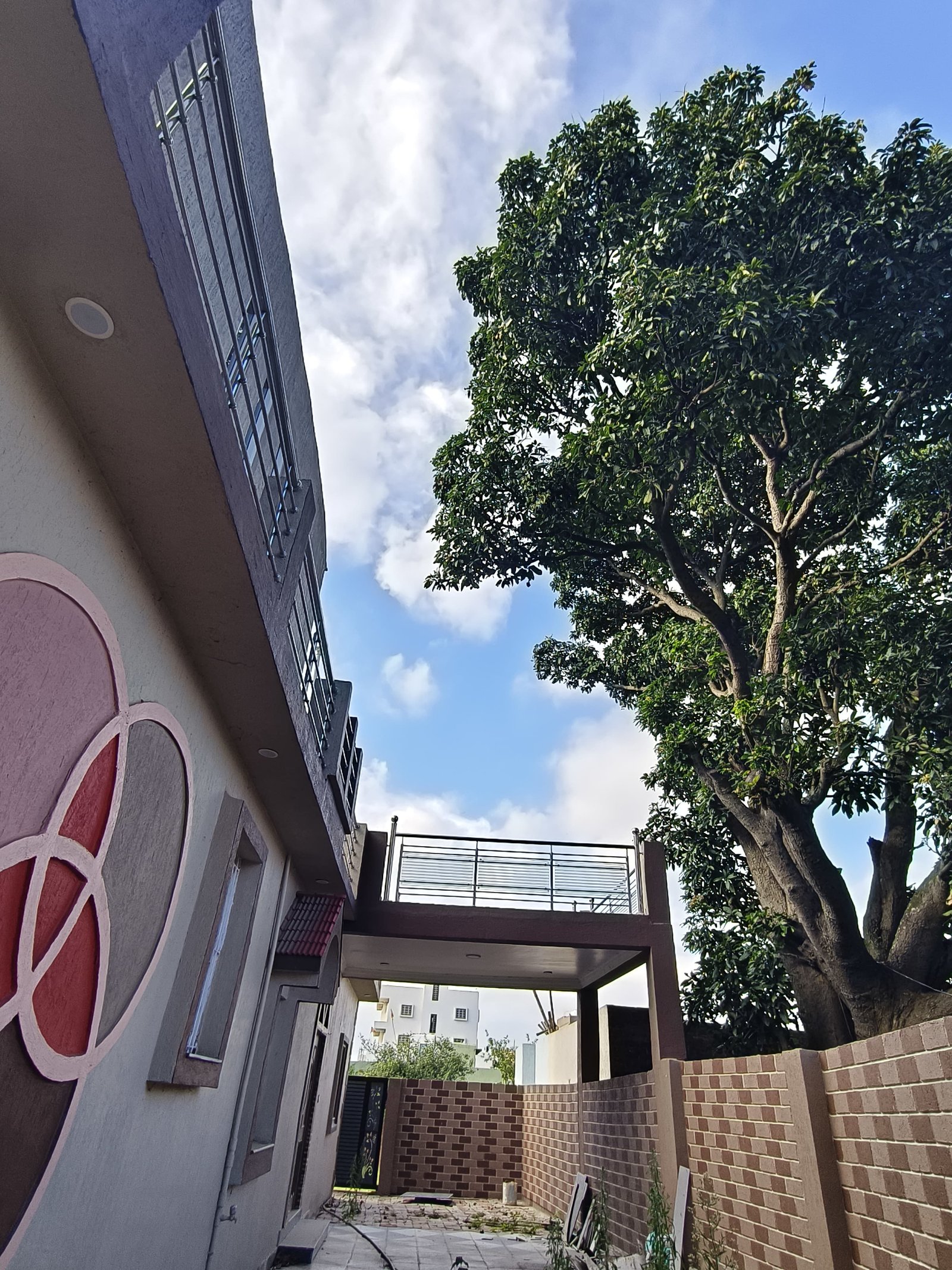 Independent house , jhiri