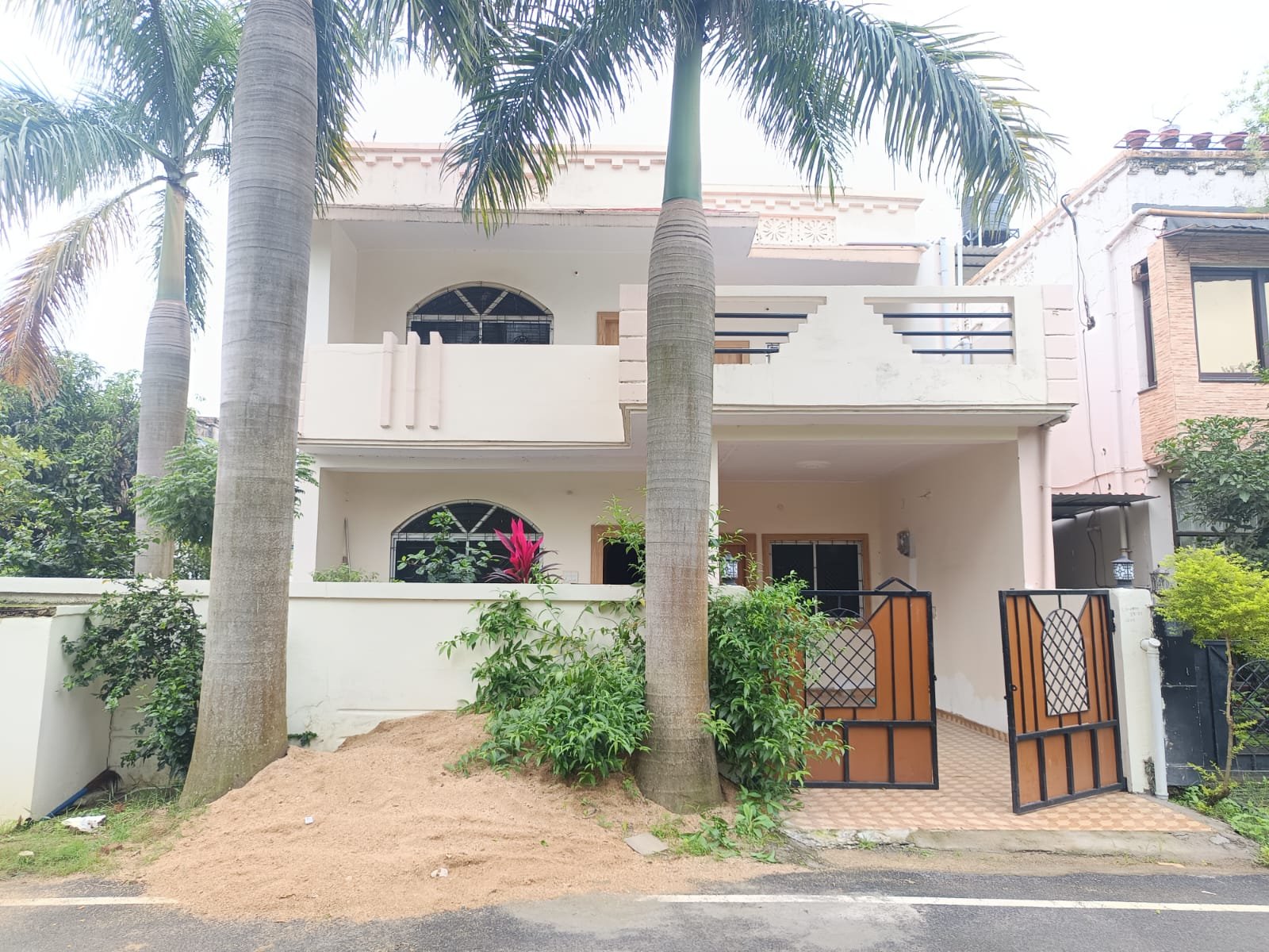 DUPLEX  FOR RENT (SAI MANDIR PUNDAG)