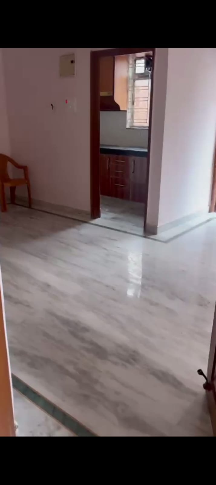 FLAT FOR SALE (BARIATU)