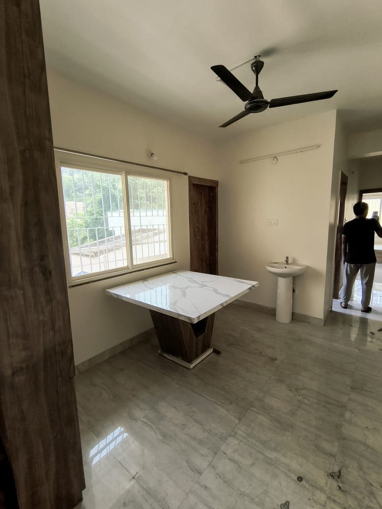 3BHK FLAT ON RENT (TIGOR HILL MORABADI)