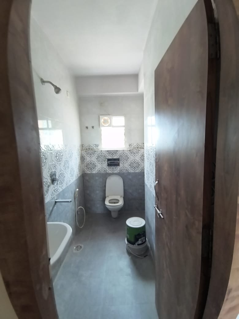 3BHK FLAT ON RENT (TIGOR HILL MORABADI)