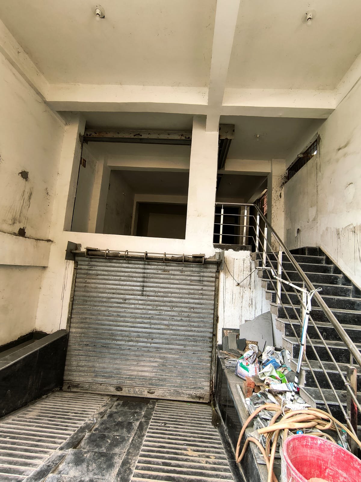 PREMIER COMMERCIAL SPACE (RADIUM ROAD KUTCHERY CHOWK)