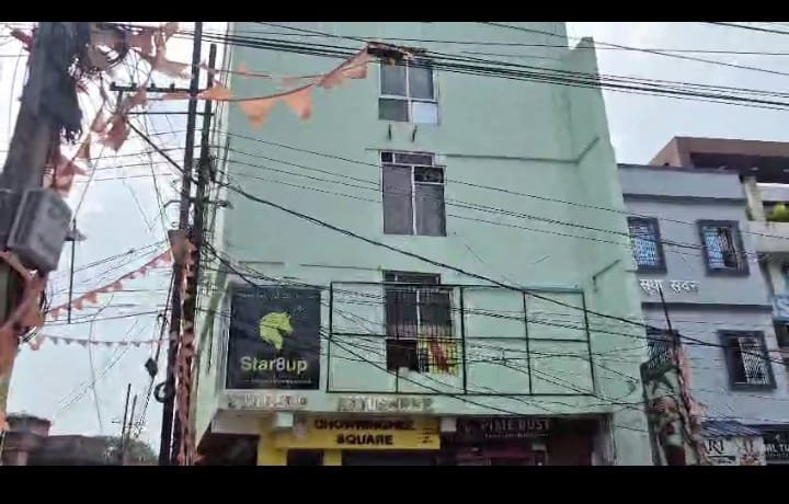 ON ROAD COMMERCIAL + RESIDENTIAL ON SALE (PLAZA CHOWK LALPUR )