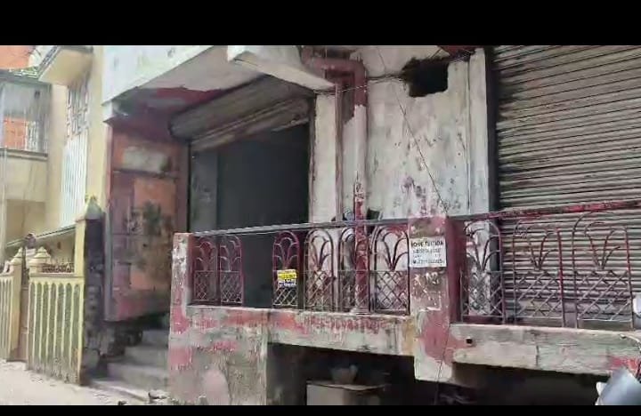 ON ROAD COMMERCIAL + RESIDENTIAL ON SALE (PLAZA CHOWK LALPUR )