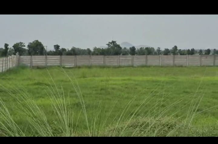PLOT ON SALE (MURPA TATA ROAD RANCHI)
