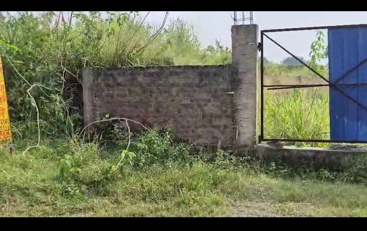 PLOT ON SALE (ADALHATU ,MORABADI)